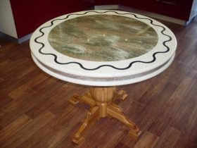 Сборка круглого стола в Козельске