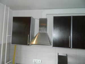Установка вытяжки на кухне в Козельске