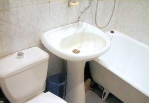 Установка раковины тюльпан в ванной в Козельске