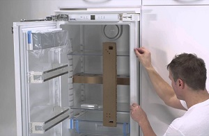Установка встраиваемого холодильника в Козельске